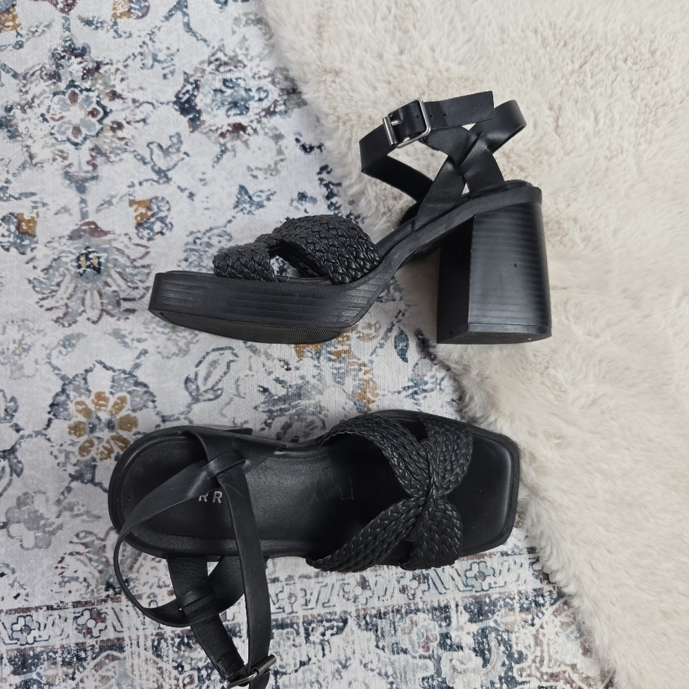 Torrid Crisscross Platform Heel Sandal 8WW - Picture 8 of 11